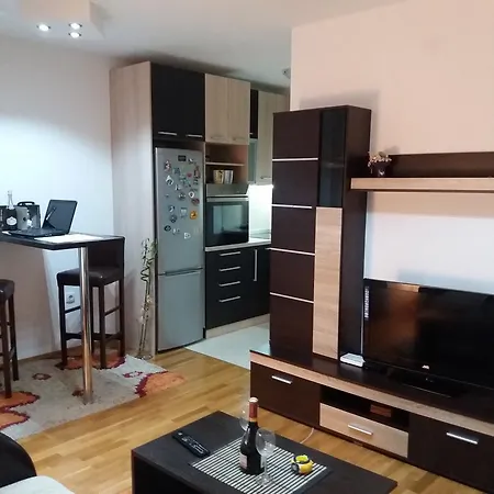 Apartment Beautiful Apartman